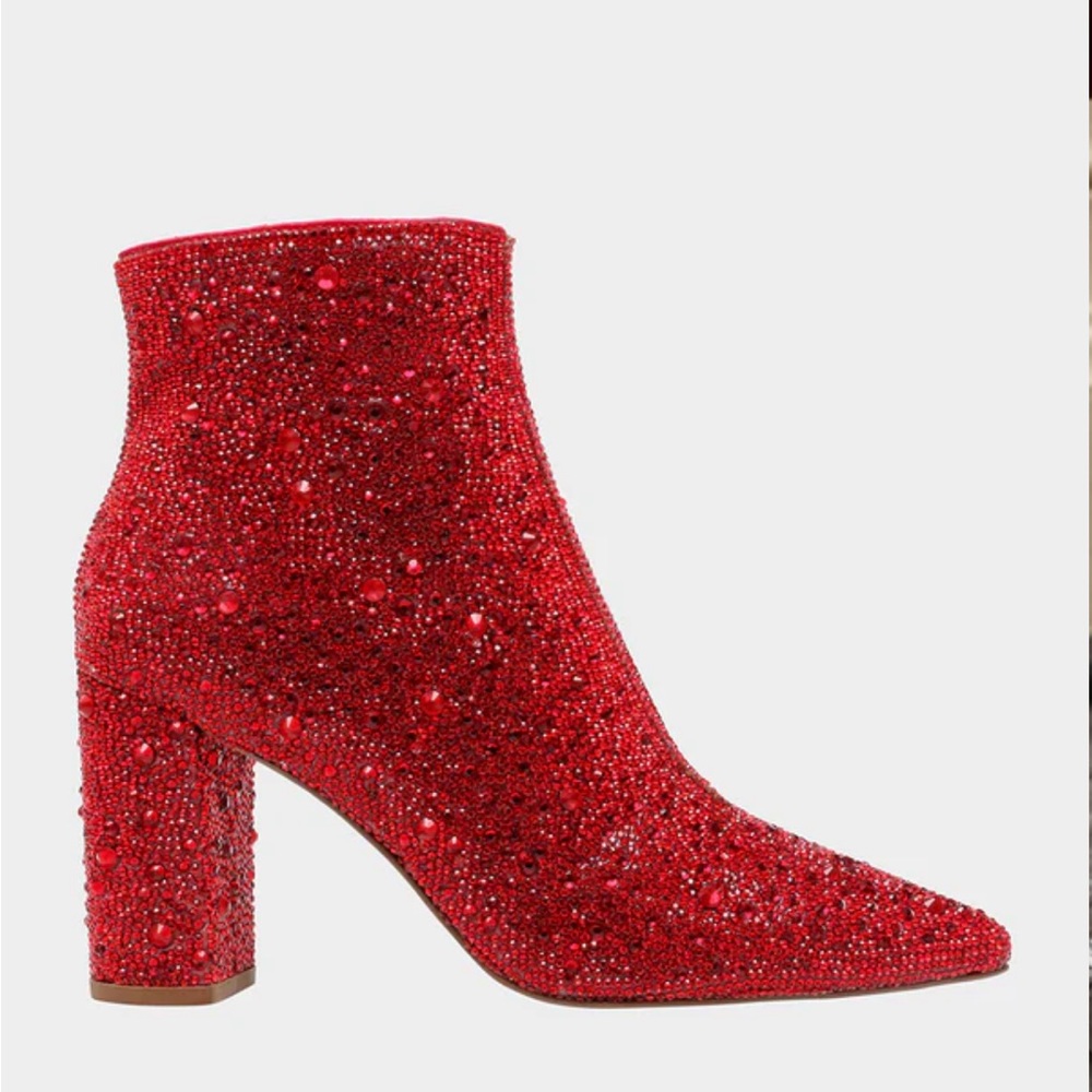 Betsey Johnson Rhinestone boot, size 7.5. Stunning!